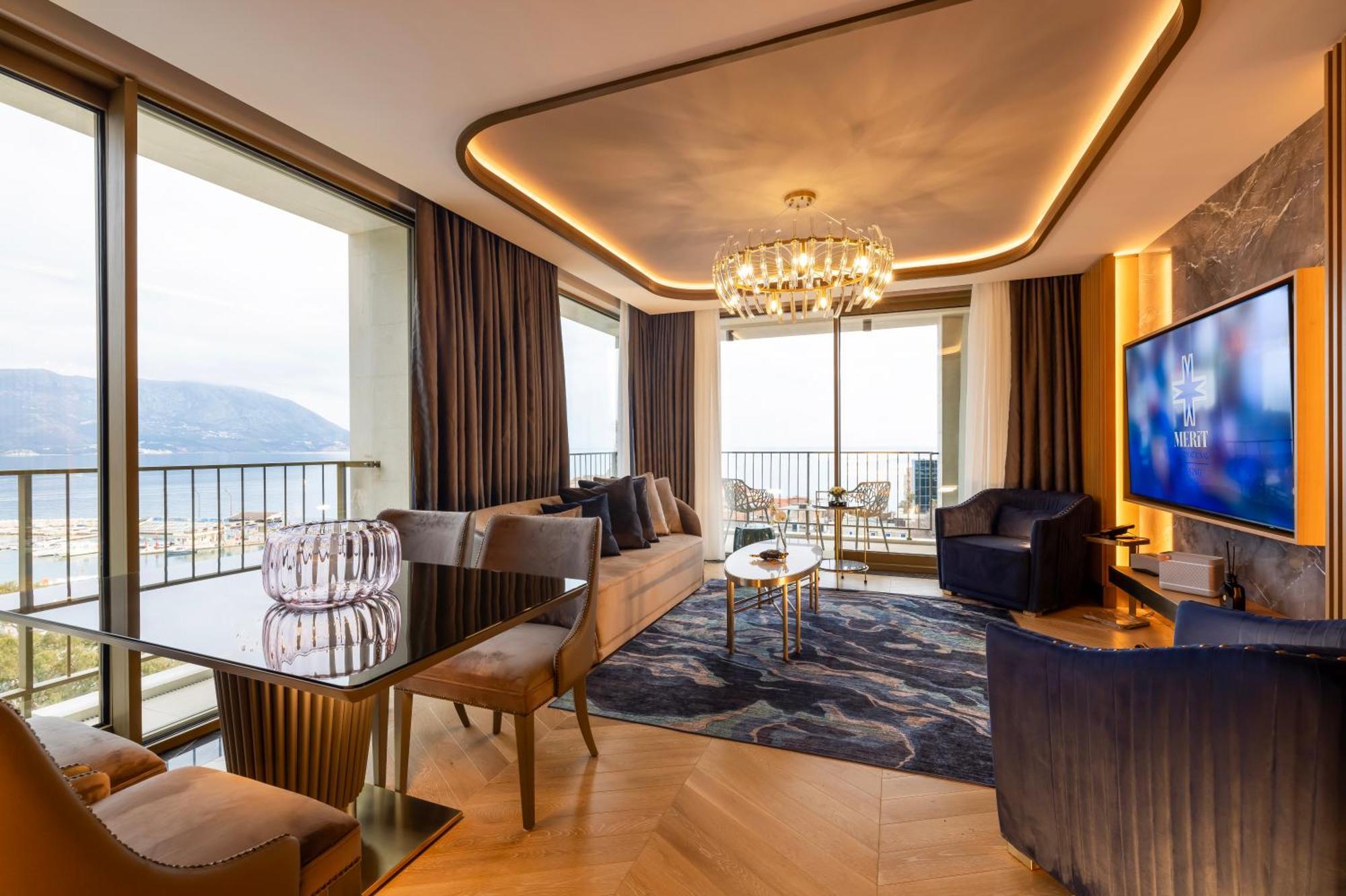 Merit Starlit Hotel & Residences Budva Buitenkant foto