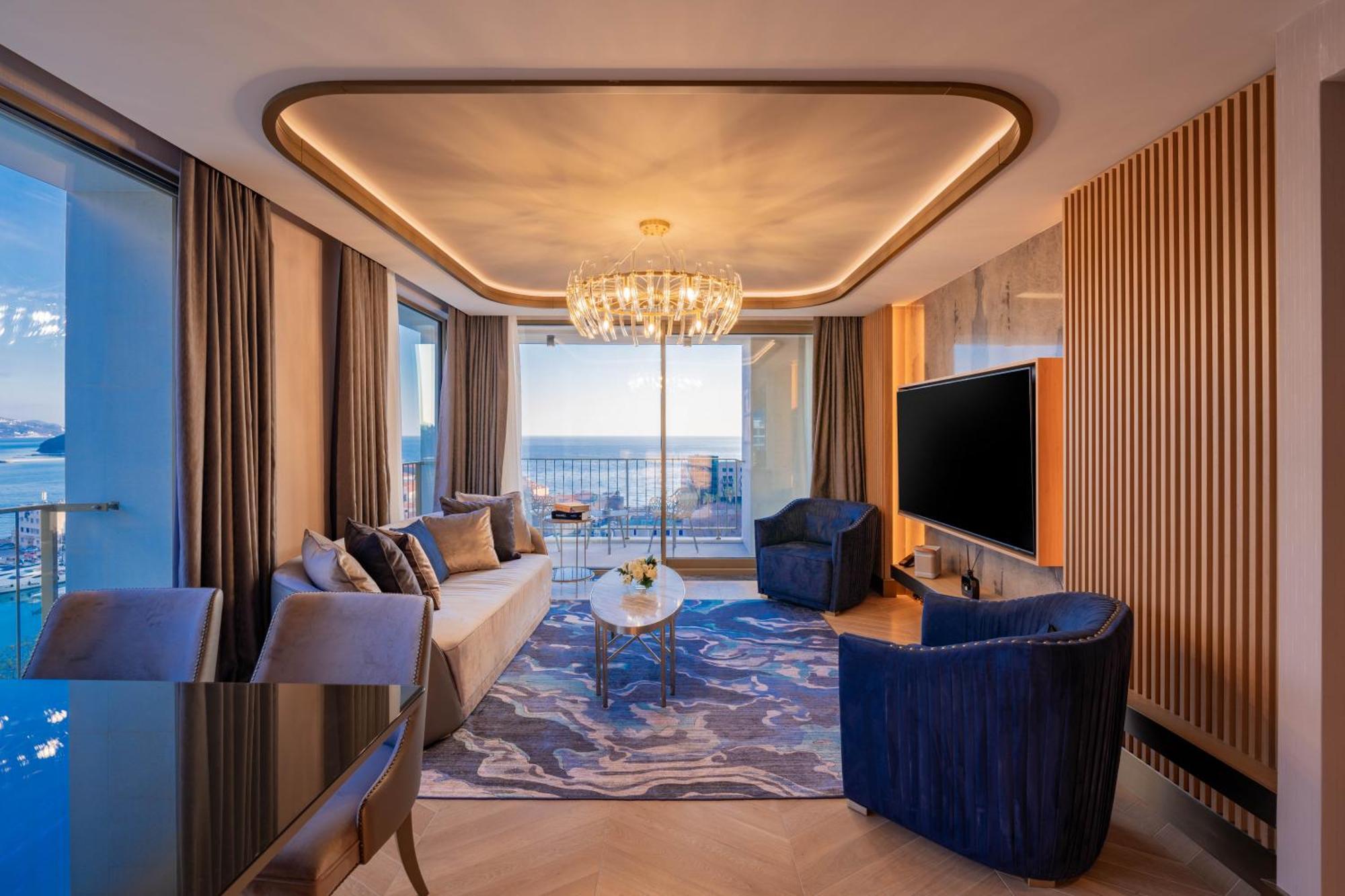 Merit Starlit Hotel & Residences Budva Buitenkant foto