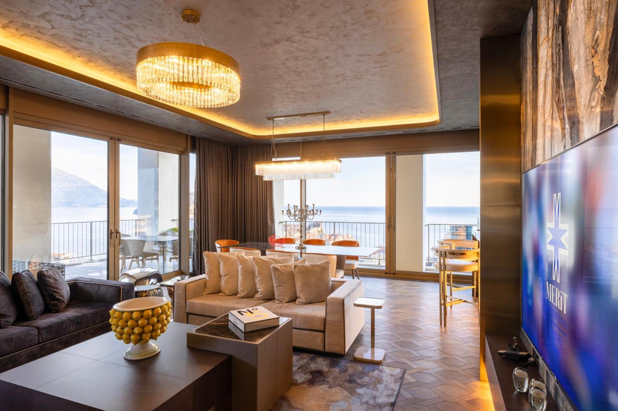 Merit Starlit Hotel & Residences Budva Buitenkant foto