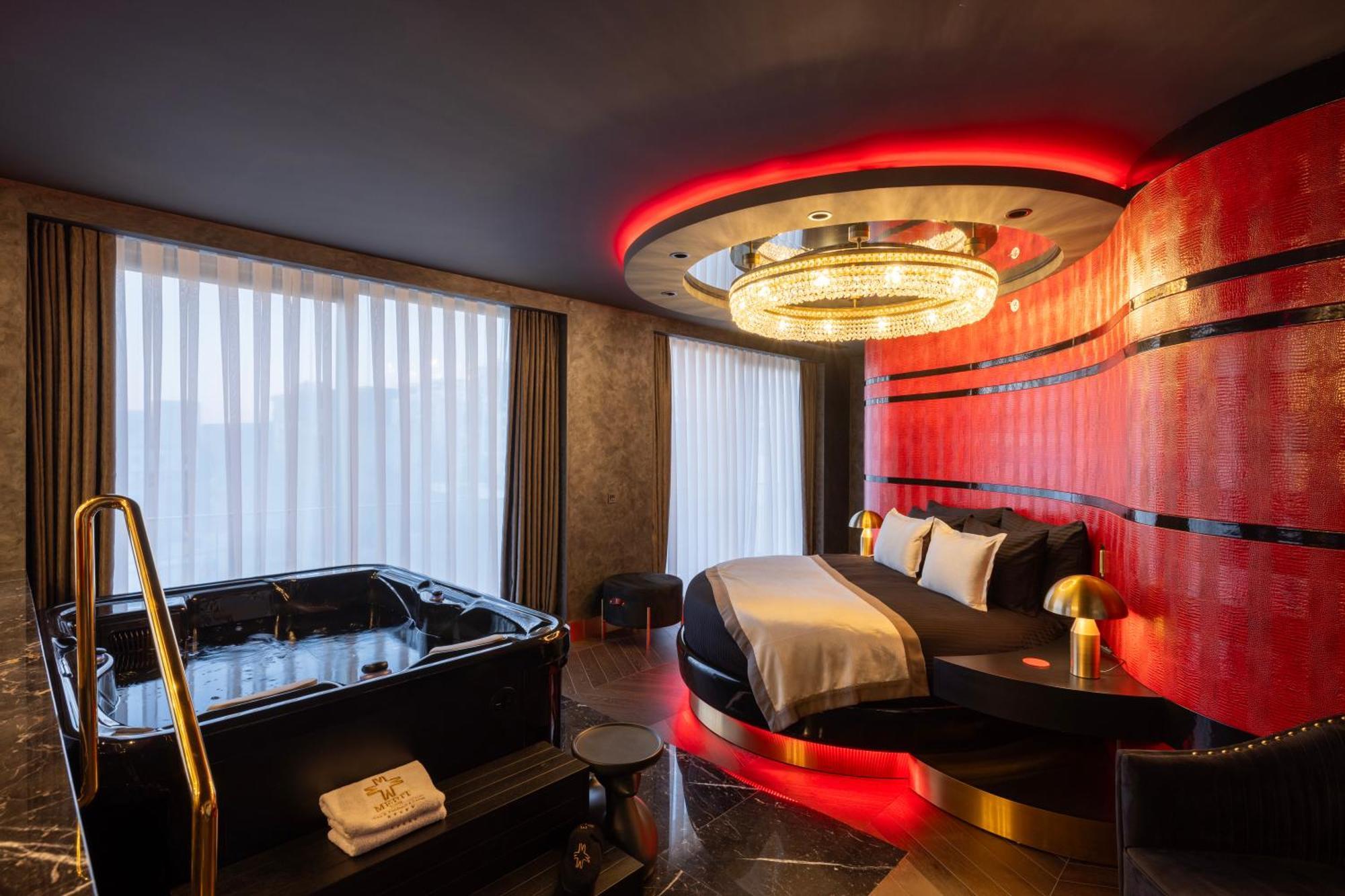 Merit Starlit Hotel & Residences Budva Buitenkant foto