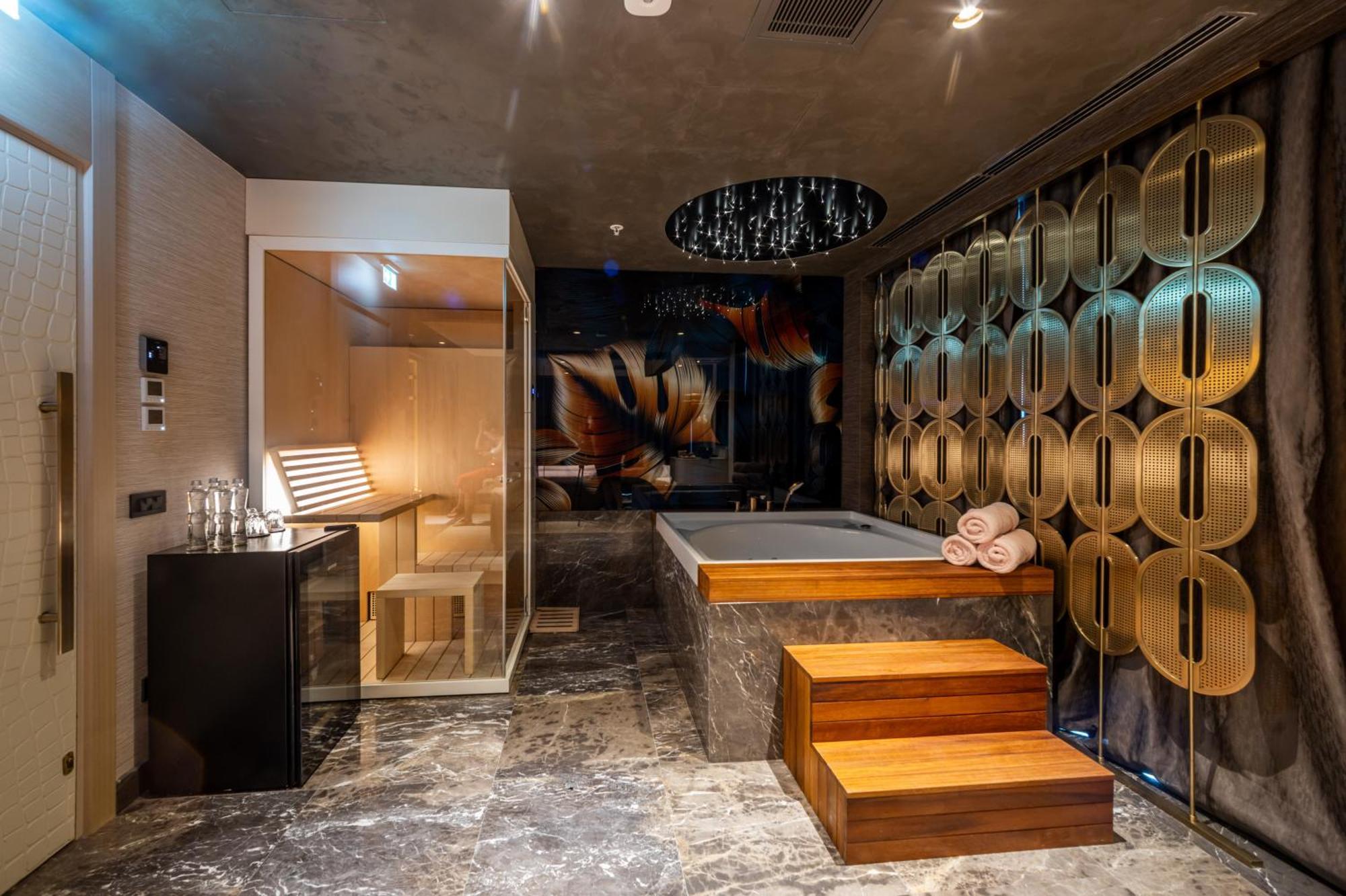 Merit Starlit Hotel & Residences Budva Buitenkant foto